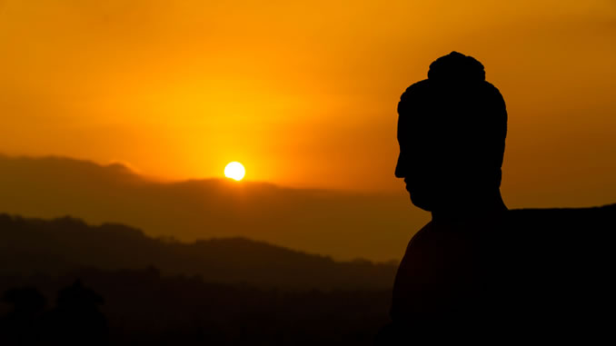 buddha sonnenuntergang