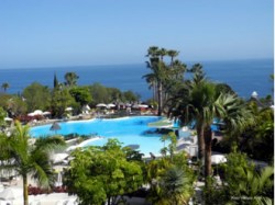 Reisebericht La Gomera meer palmen pool