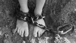 Spirituelle Eindrücke zur US Wahl ketten fuesse chains