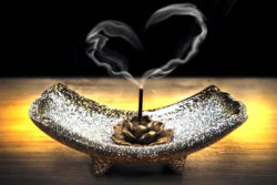 Warum lügen die Menschen herz rauch raeucherstaebchen incense