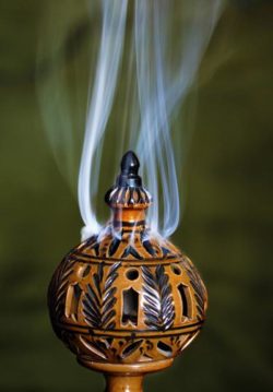 Weihrauch öffnet und verbindet weihrauch raeuchern incense