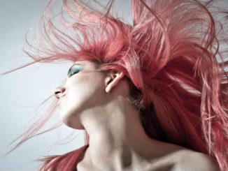 schoen-wild-weise-weiblichkeit-pink-hair