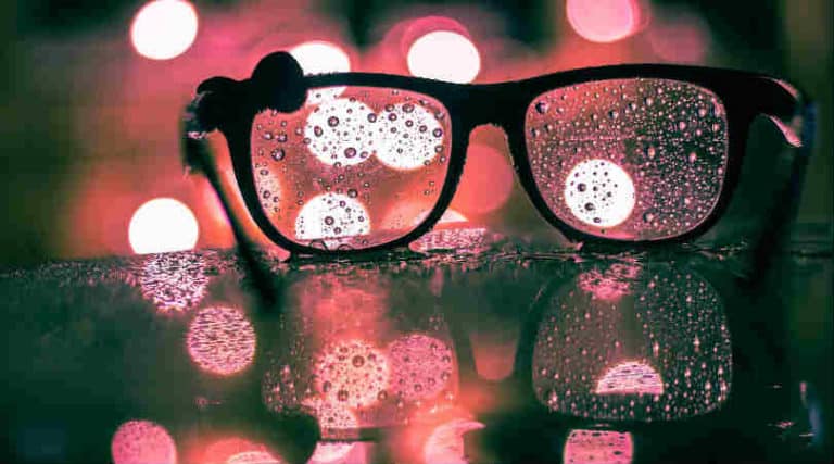 blinde-flecken-inneres-wachstum-transformation-punkte-brille-bokeh