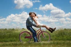 Partner finden-Rad-Beziehung-Sonne-Warfel-Paar-Pheromone