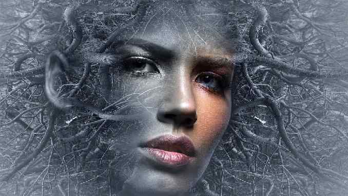 neu-programmieren-frau-fantasy