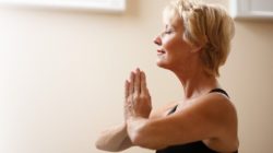 Im Gleichgewicht frau yoga woman