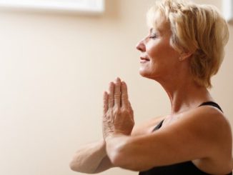 frau yoga woman