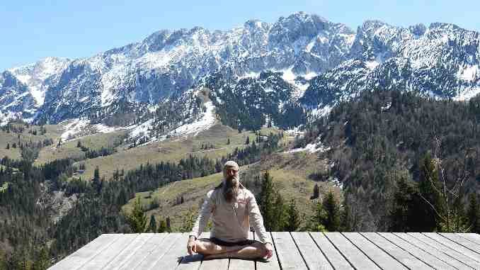 berge natur meditation man
