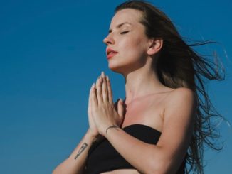 frau yoga woman