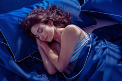 Frau im ruhigen Schlaf