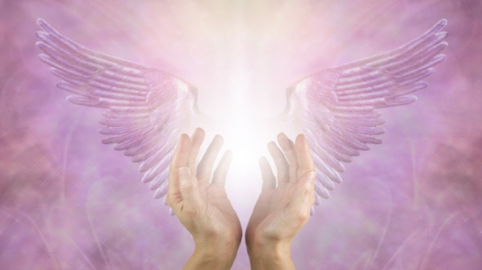 Messias Engel Flügel Hände Licht Himmel canva